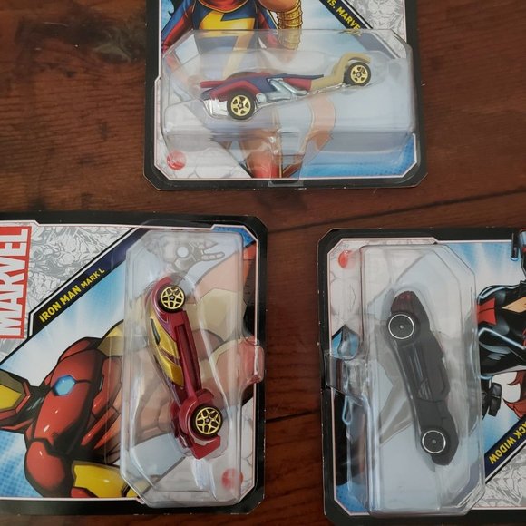 Hot Wheels Marvel Iron Man Black Widow Ms. Marvel - Picture 9 of 10